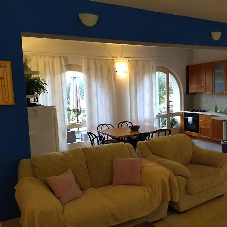 Holiday Home With Free Parking By The Beach Brela Luaran gambar